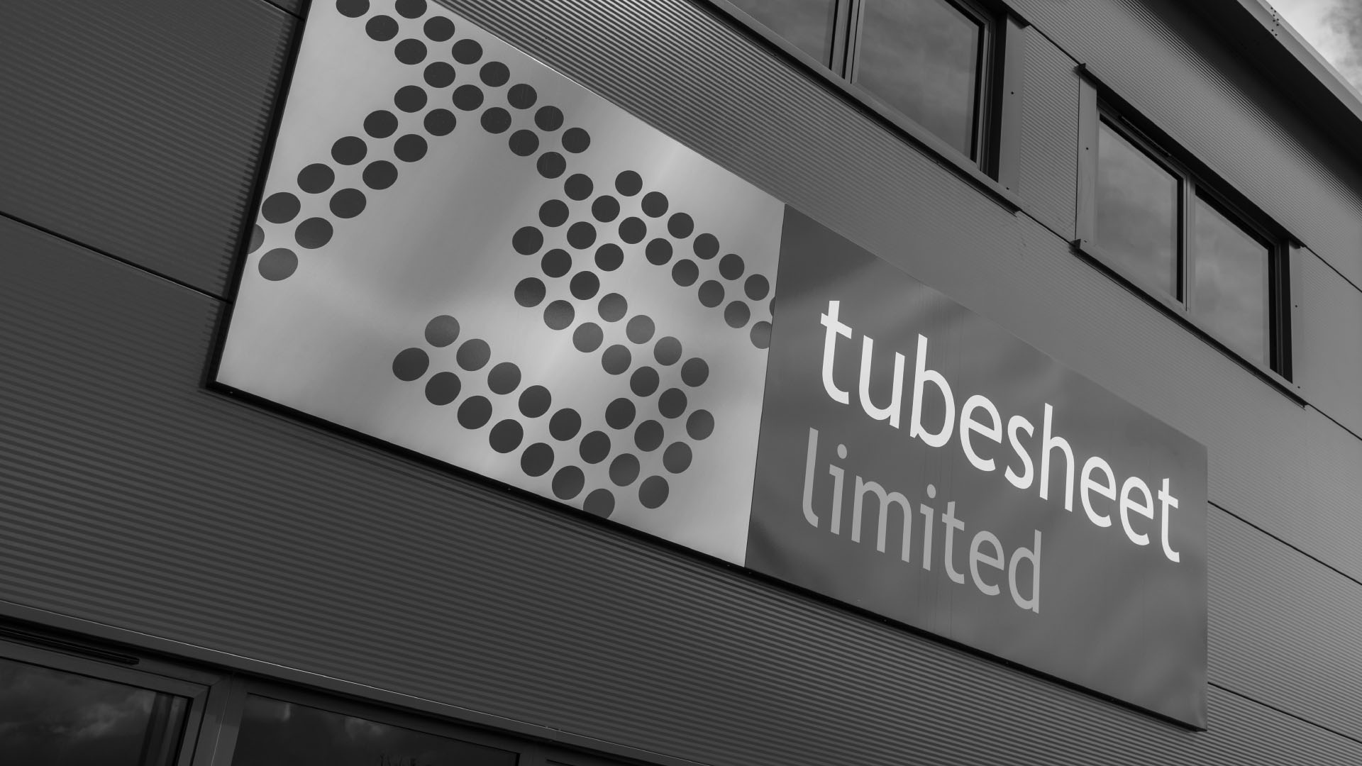 Tubesheet sign b/w